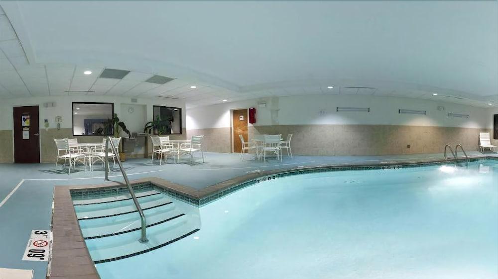 Holiday Inn Express & Suites Chesapeake By Ihg Eksteriør billede