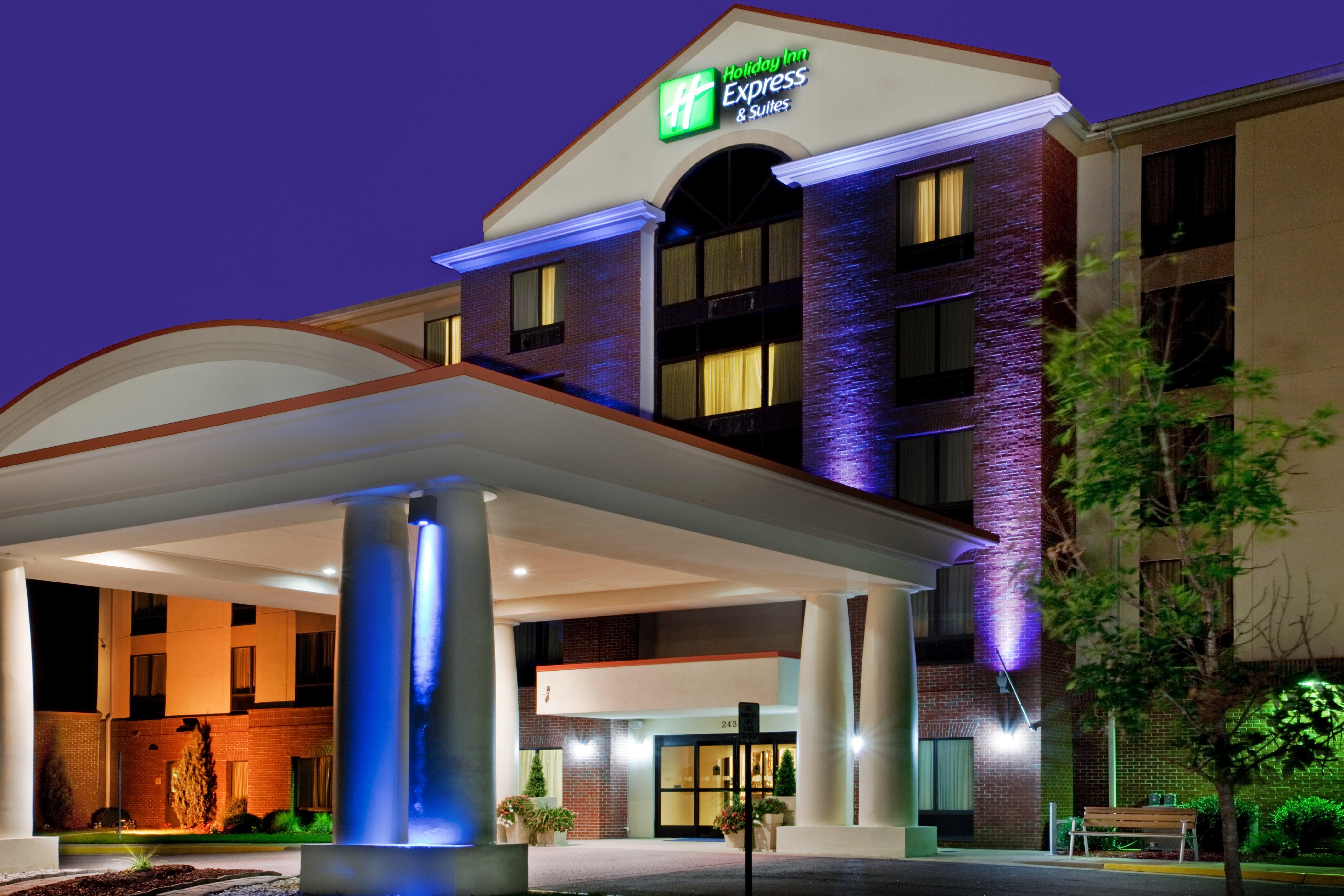 Holiday Inn Express & Suites Chesapeake By Ihg Eksteriør billede
