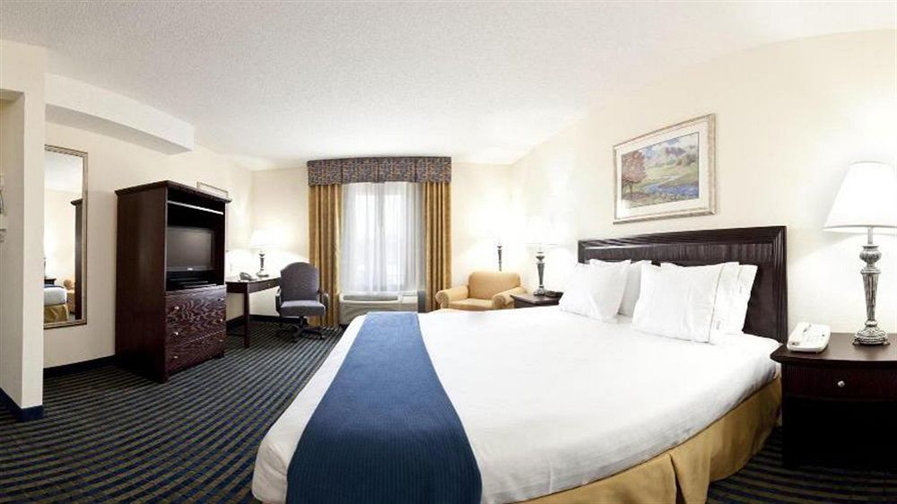 Holiday Inn Express & Suites Chesapeake By Ihg Eksteriør billede